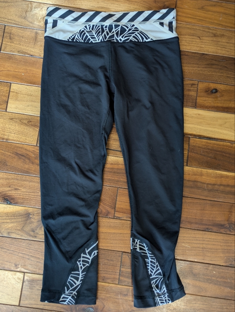 Lululemon Run a Marathon II Cropped Leggings